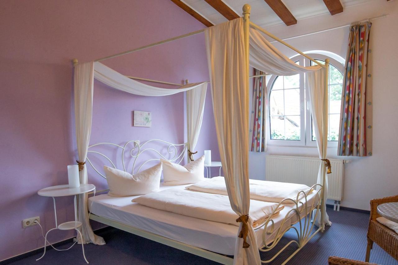 Hotel Schlosshof Dolgesheim المظهر الخارجي الصورة