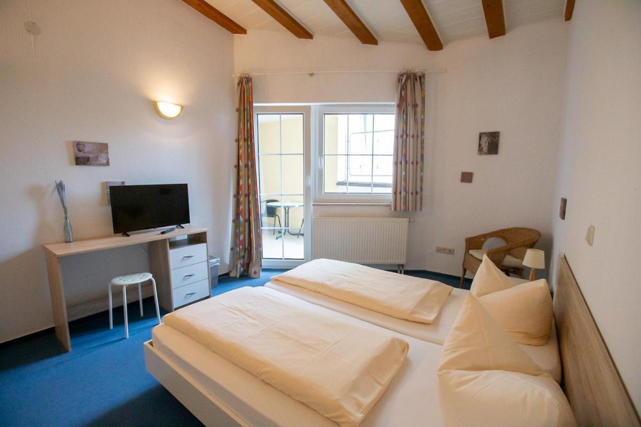 Hotel Schlosshof Dolgesheim المظهر الخارجي الصورة