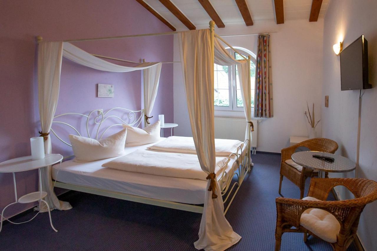Hotel Schlosshof Dolgesheim المظهر الخارجي الصورة