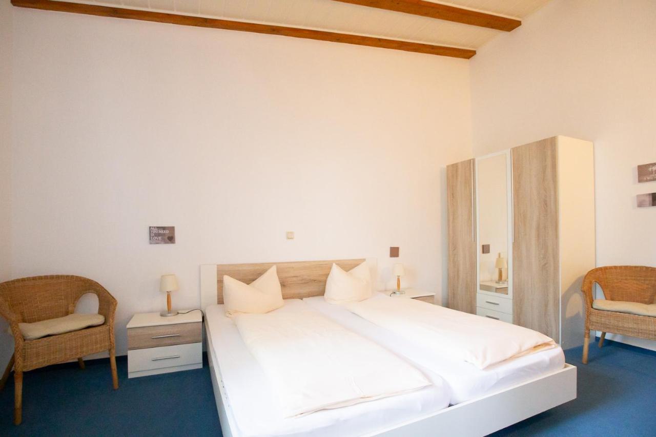 Hotel Schlosshof Dolgesheim المظهر الخارجي الصورة