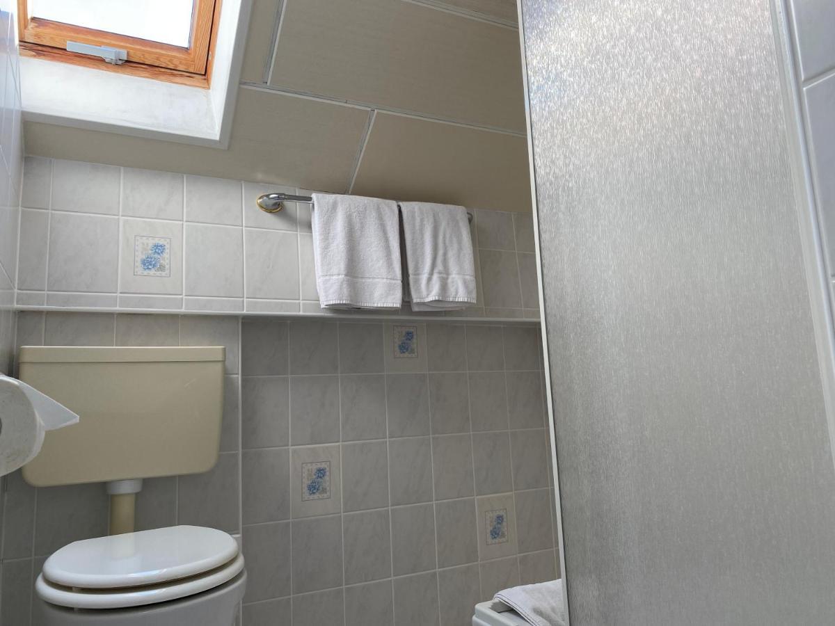 Hotel Schlosshof Dolgesheim المظهر الخارجي الصورة
