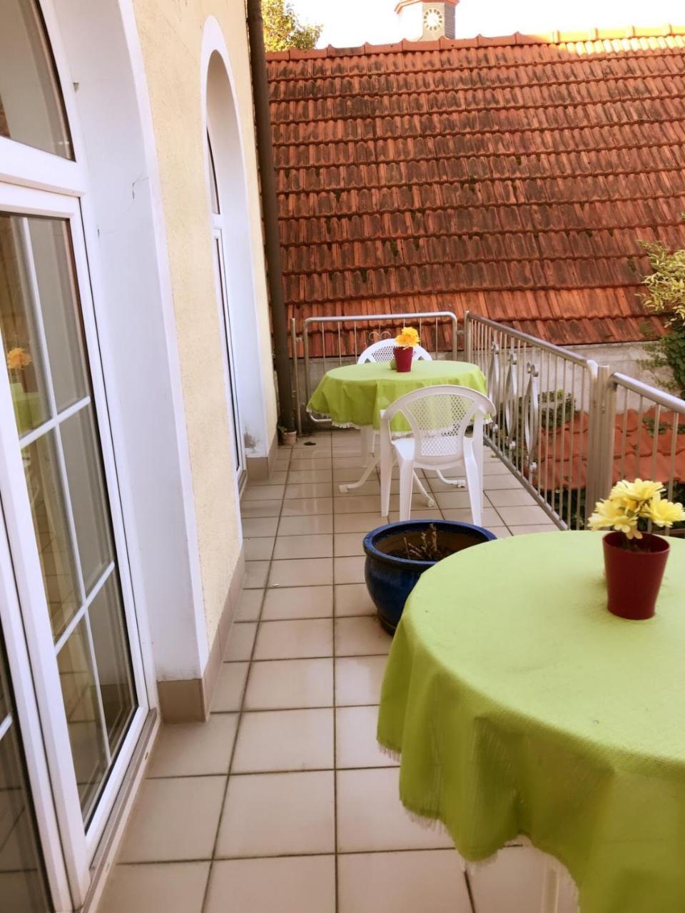 Hotel Schlosshof Dolgesheim المظهر الخارجي الصورة